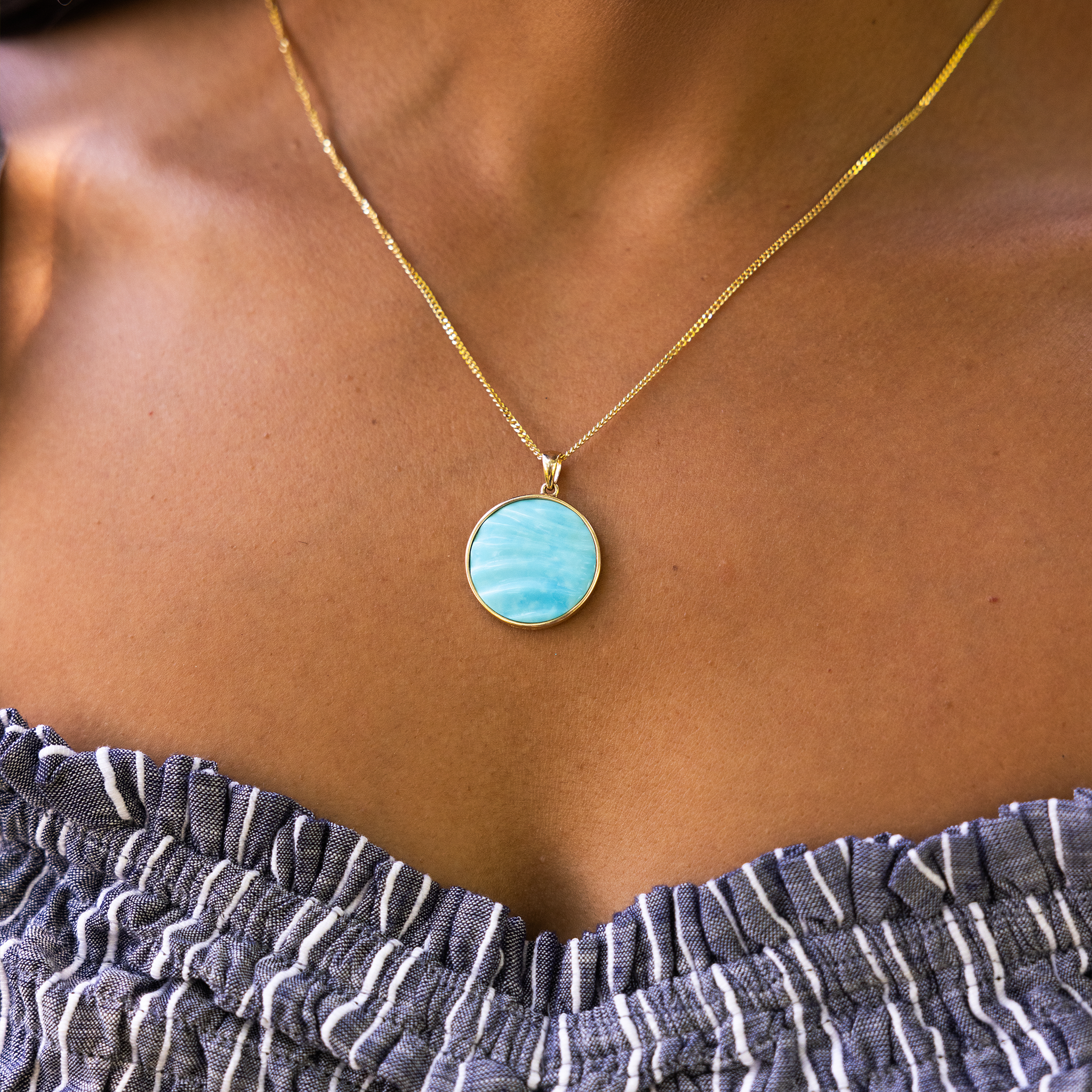 Hawaiian Moments Ocean Sand Turquoise Pendant in Gold - 22mm