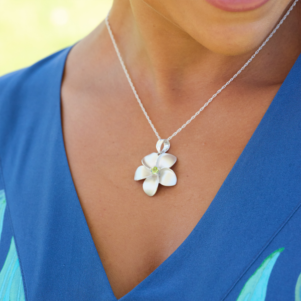 18" Plumeria Peridot Necklace in Sterling Silver - 28mm
