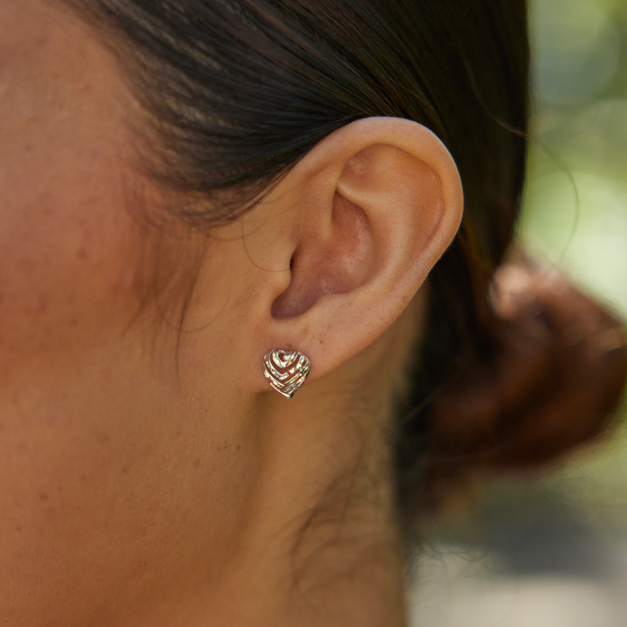 Boucles d'oreilles de coeur Aloha en argent sterling - 10 mm