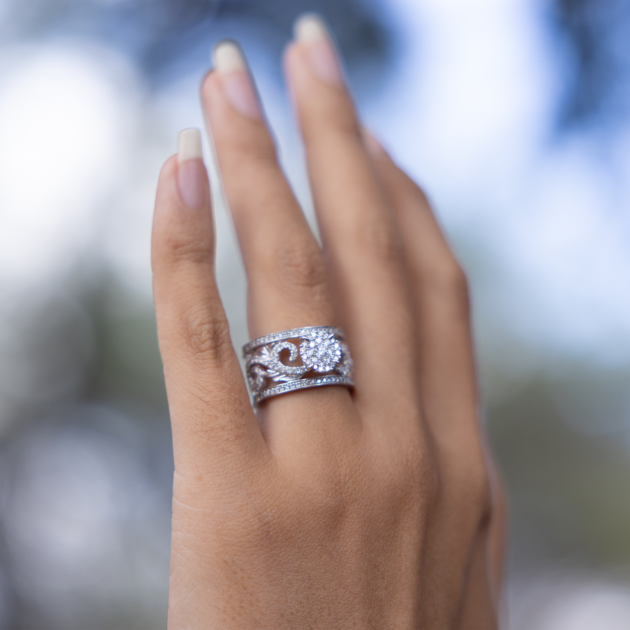 Hawaiianischer Erbstück-Verlobungsring in Weißgold mit Diamanten – 12 mm