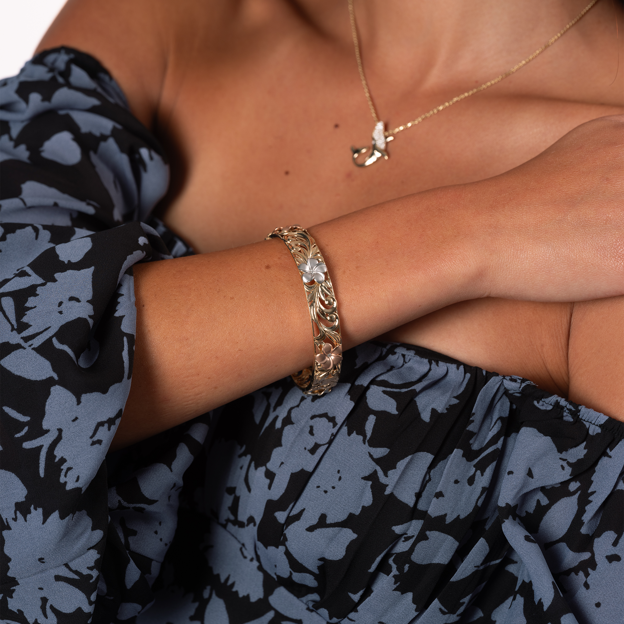 Hawaiian Heirloom Plumeria Hinge Bracelet in Tri Color Gold with Diamonds - 12mm