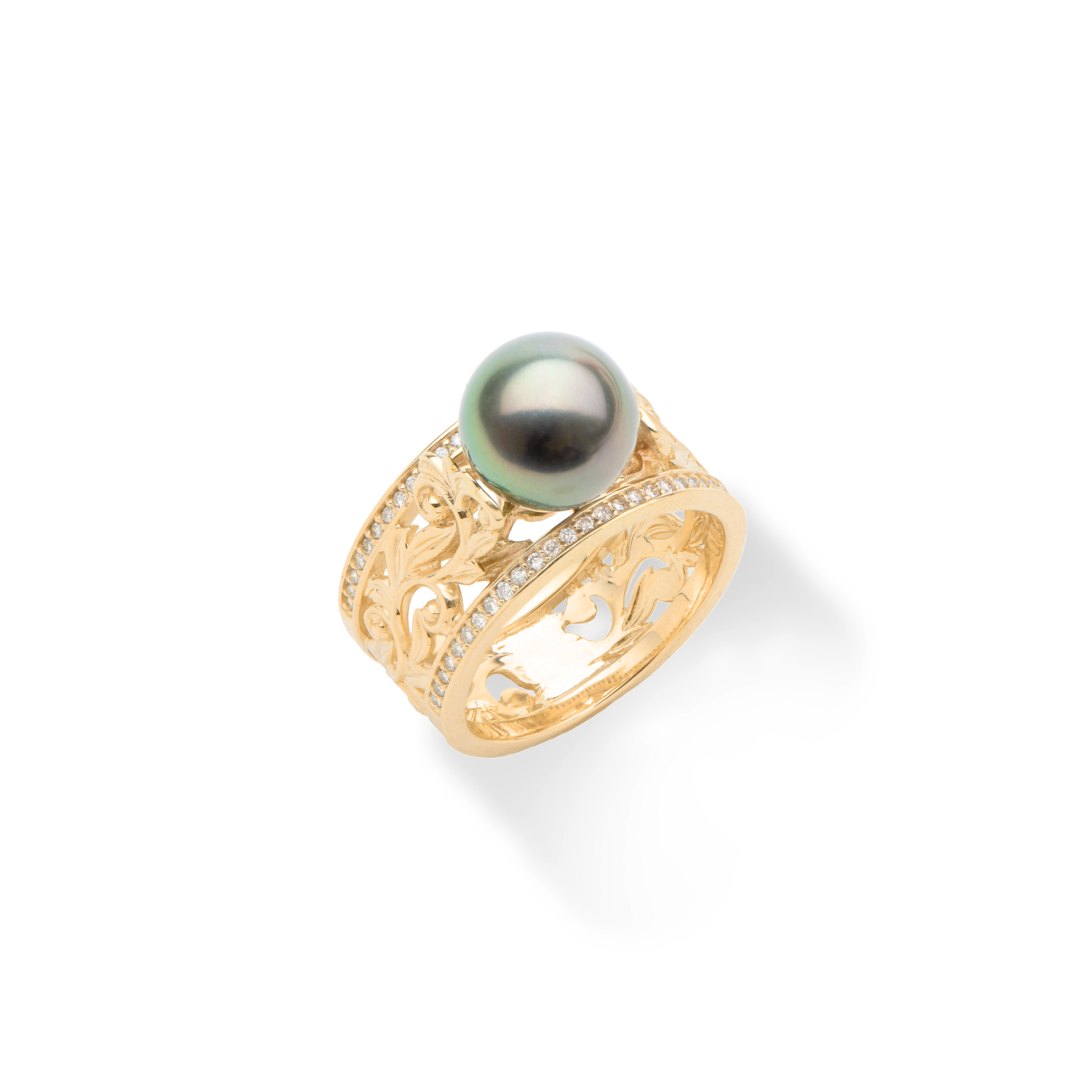 Living Heirloom Tahitian Black Pearl Ring in Gold with Diamonds - 10mm