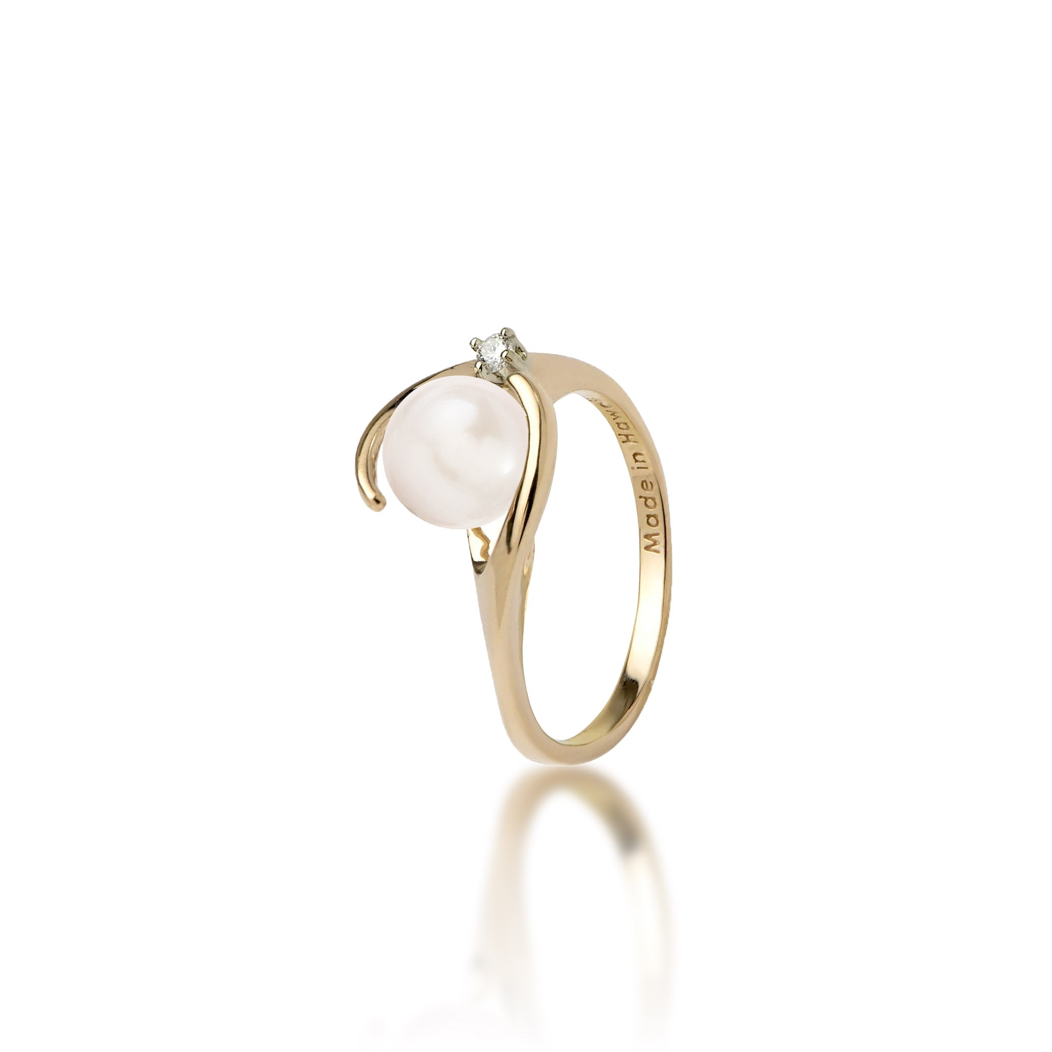 Pick A Pearl Ring in Gold with Diamonds