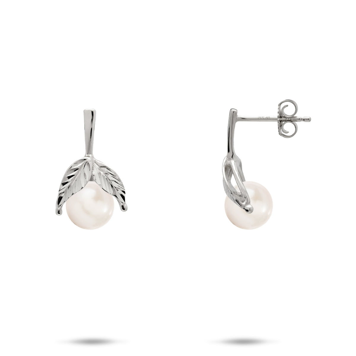 A pair of 14k white gold diamond-cut maile leaf stud earrings with a white freshwater pearl, shown with a front and side view on a white background