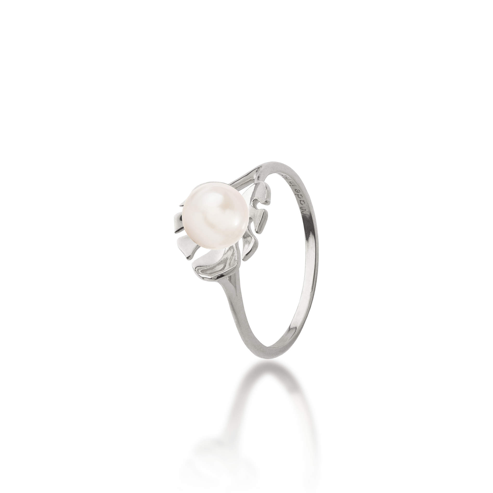 Pick A Pearl Monstera Ring in White Gold