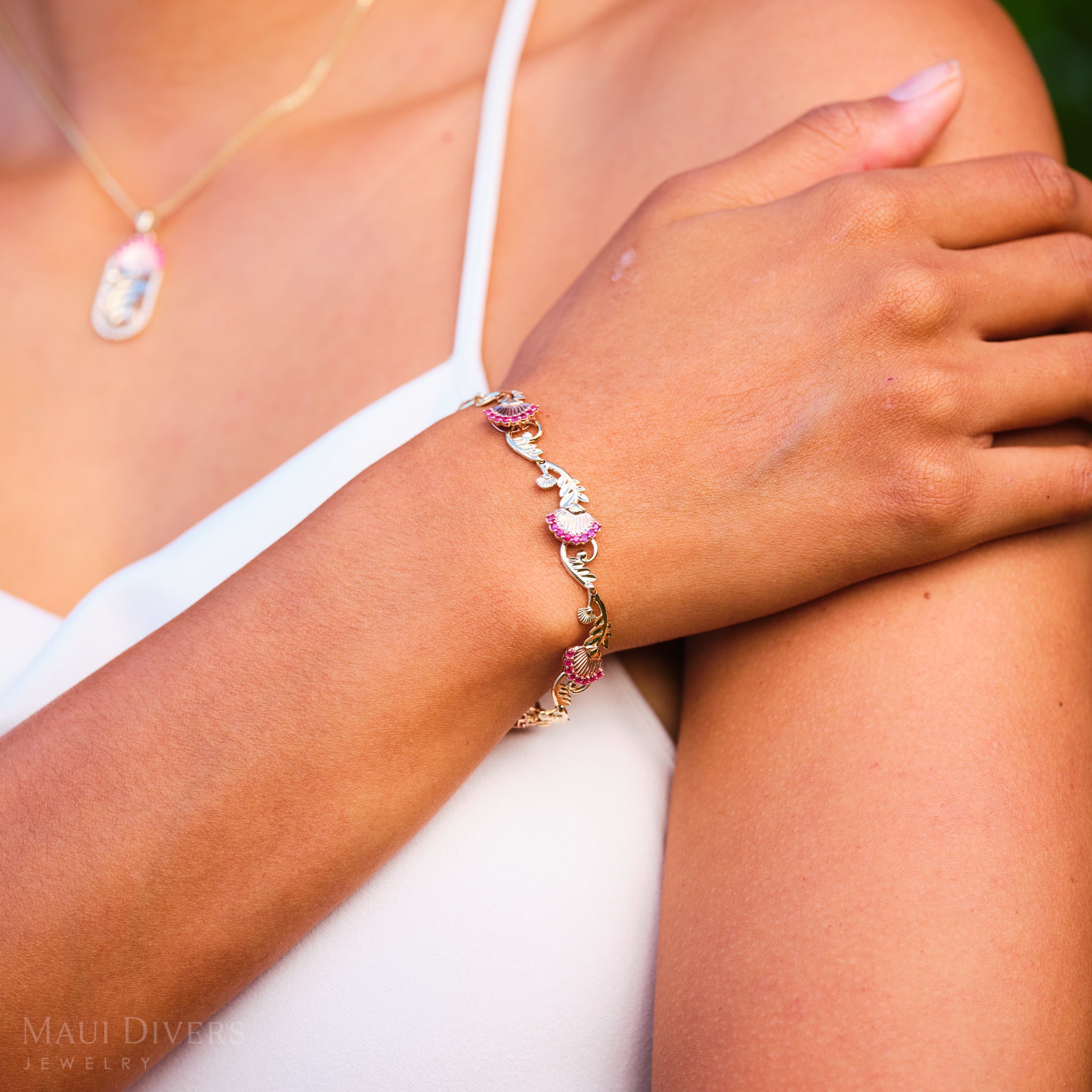 ʻŌhiʻa Lehua Ruby Link Bracelet in Two Tone Gold