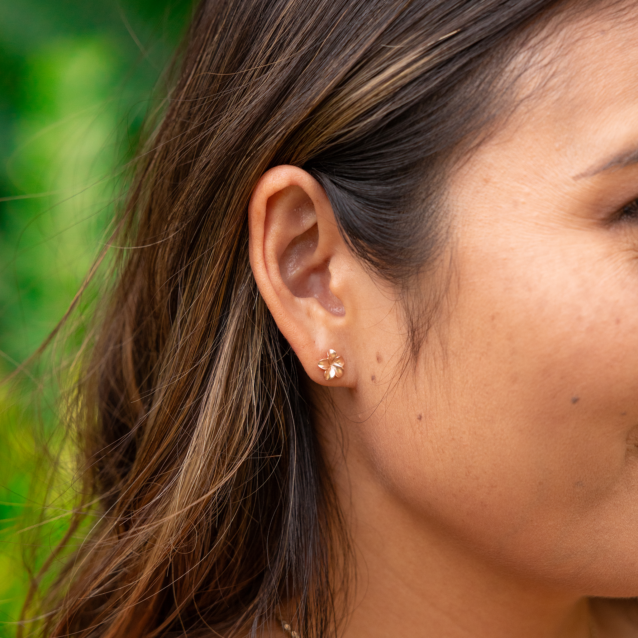 Plumeria Earrings in Rose Gold - 9mm