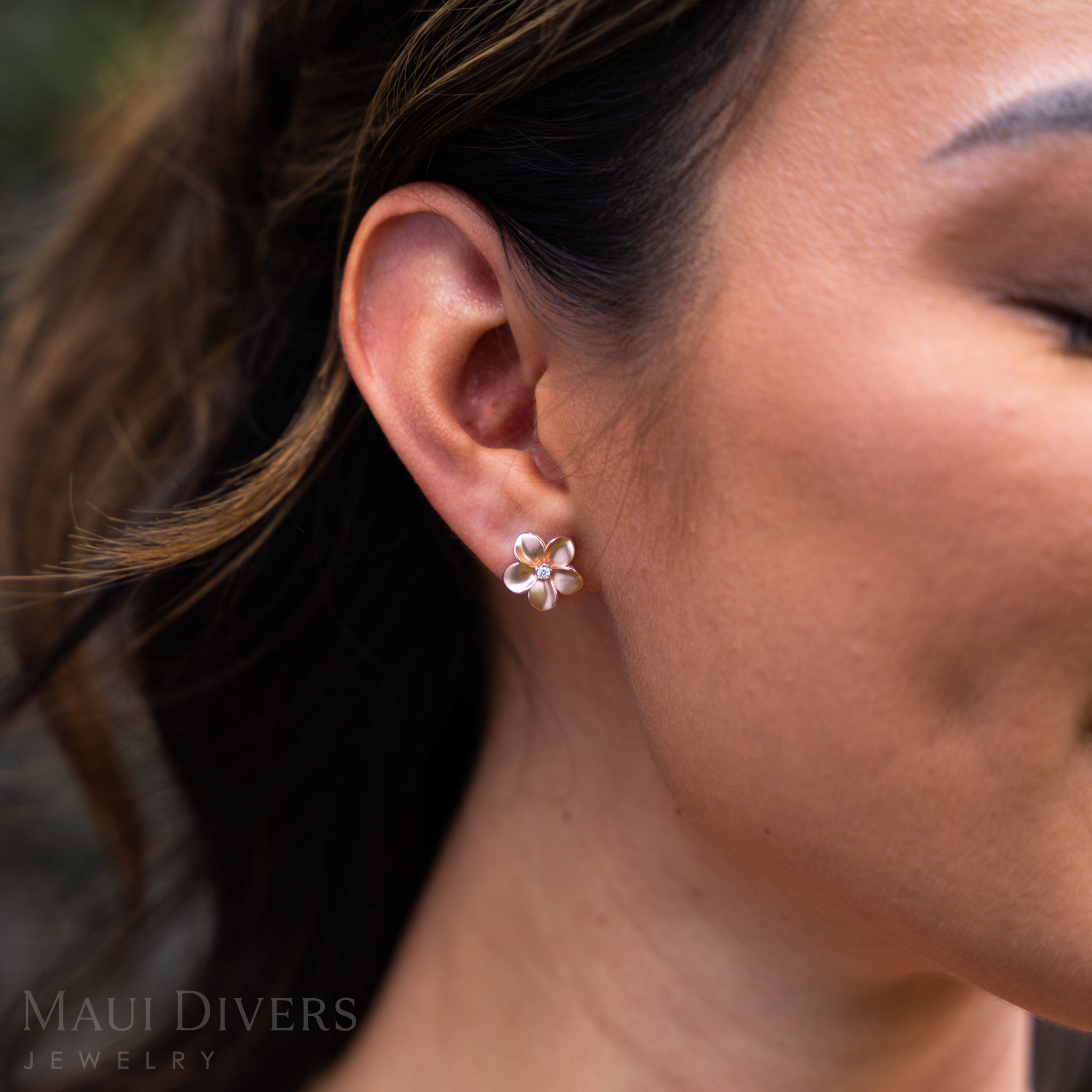 マウイダイバーズジュエリー プルメリアダイヤモンドピアス Plumeria Stud Earrings in Rose Gold with Diamond - 13mm