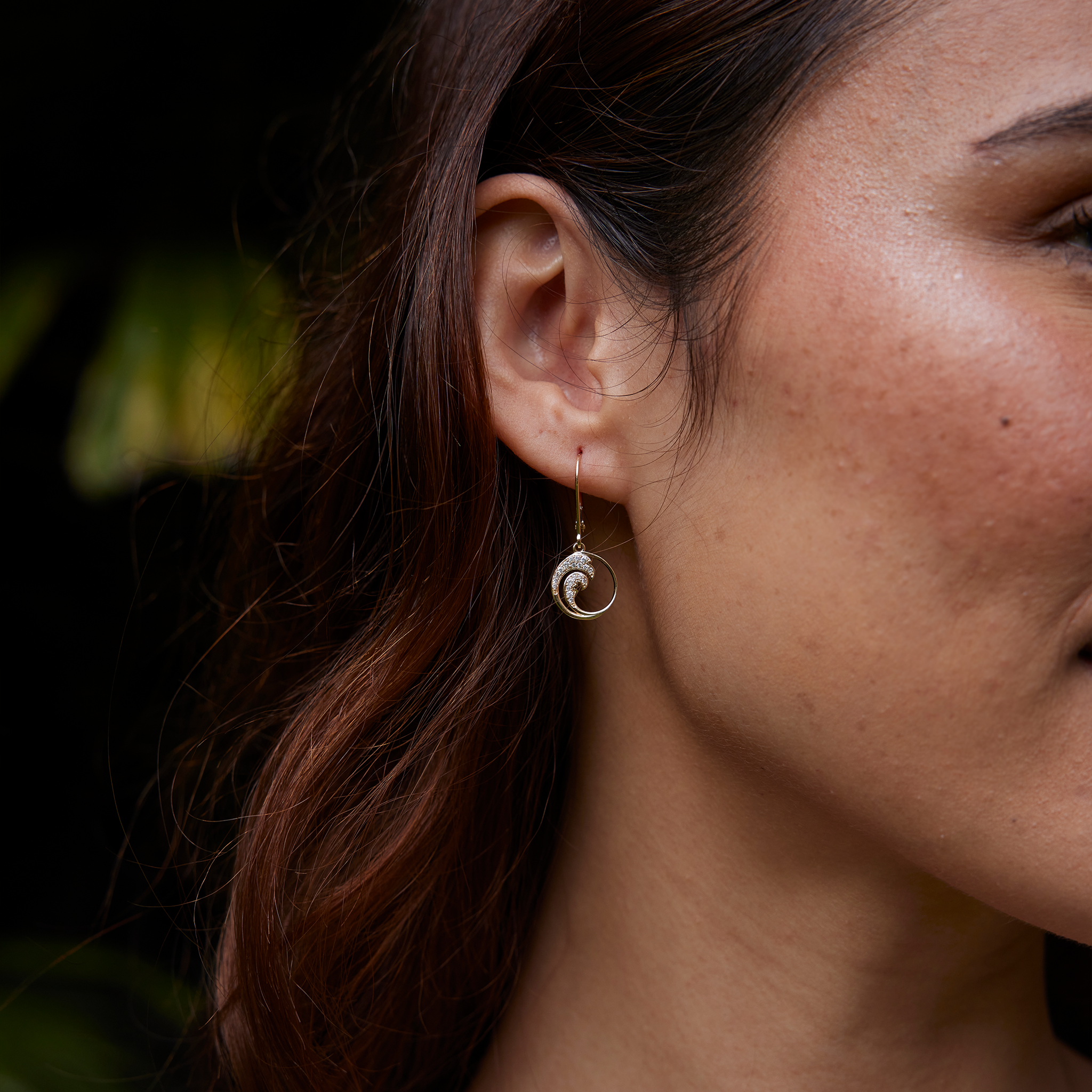 Nalu Earrings in Gold with Diamonds - 12mm