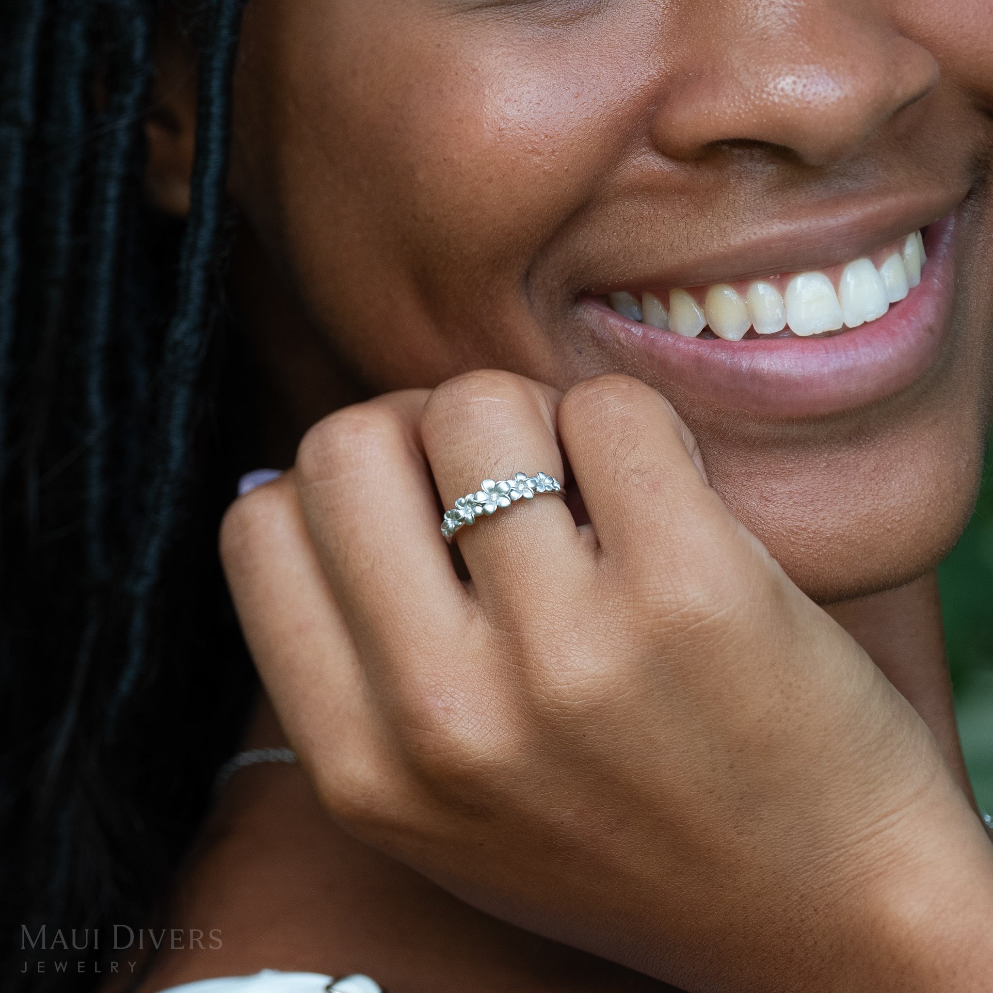 Plumeria Ring in White Gold with Diamonds - 6mm
