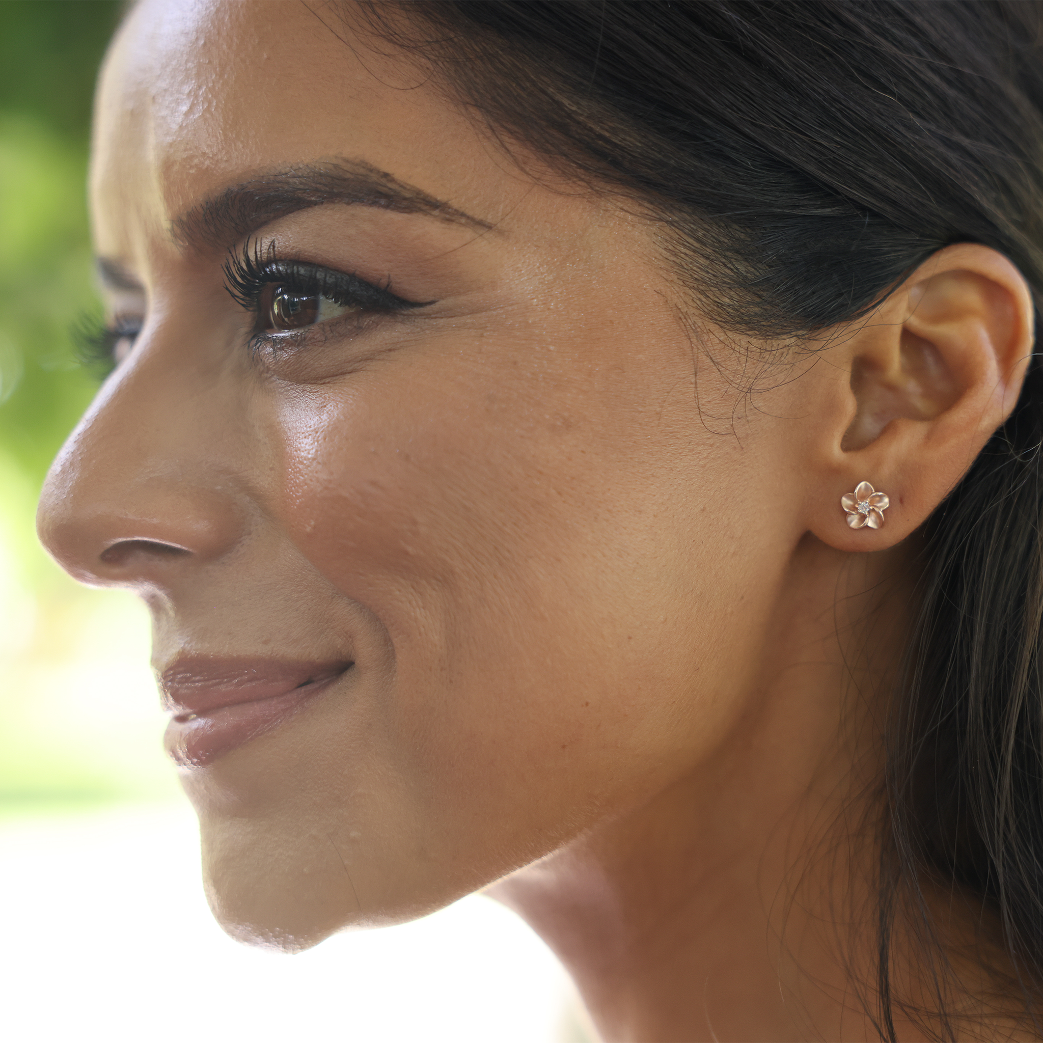 Boucles d'oreilles plumeria en or rose avec diamants - 8 mm