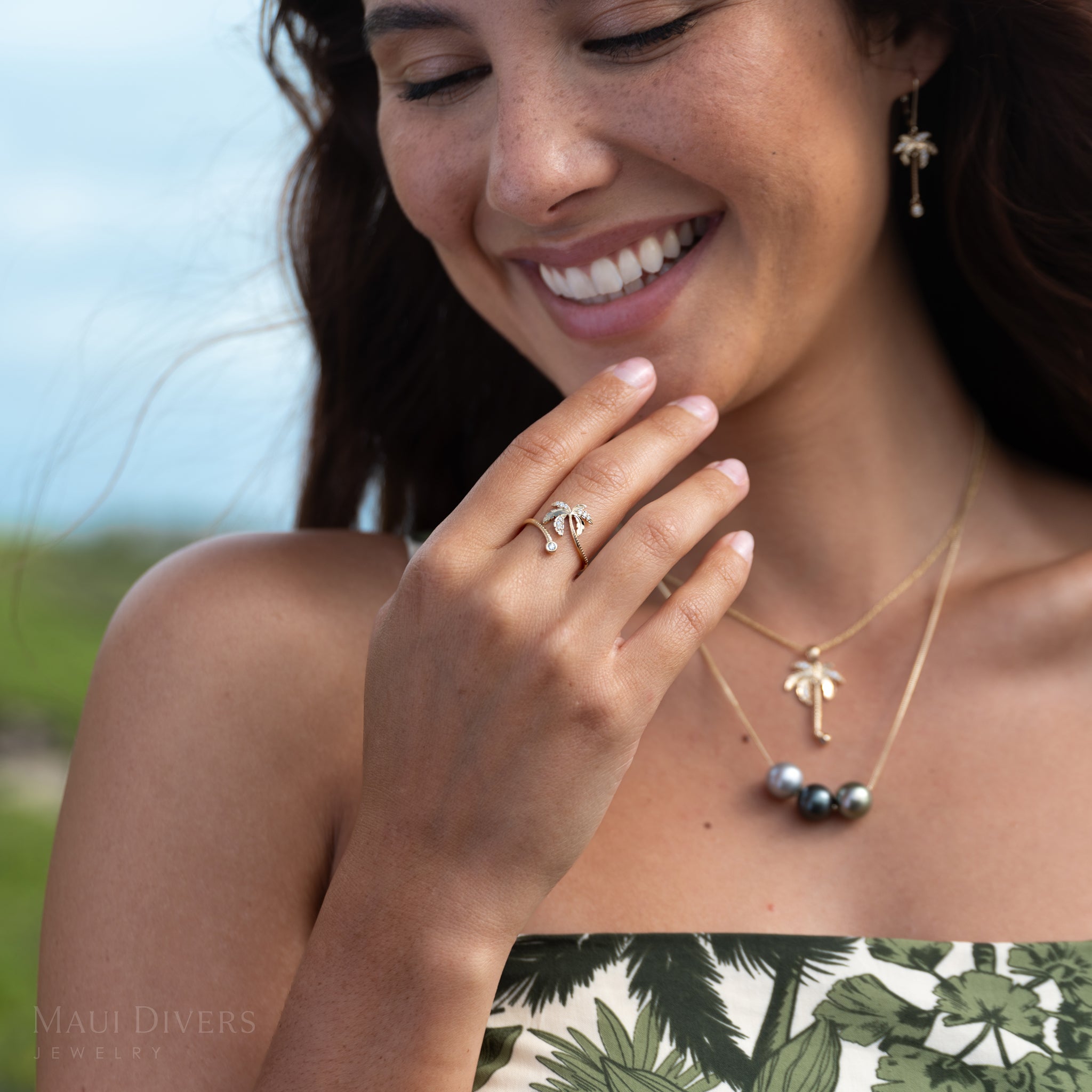 Paradise Palms Palm Tree Bypass Ring in Gold with Diamonds