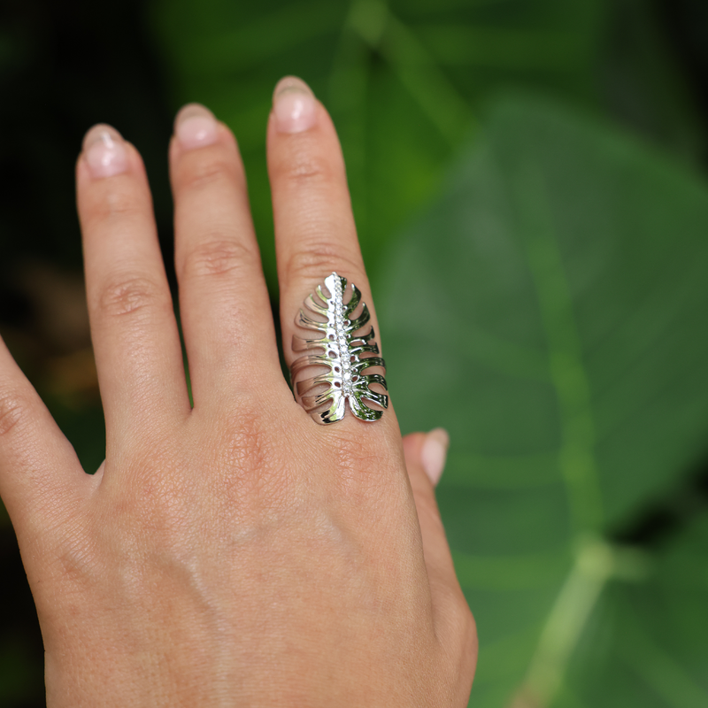 Monstera-Ring aus Weißgold mit Diamanten – 32 mm