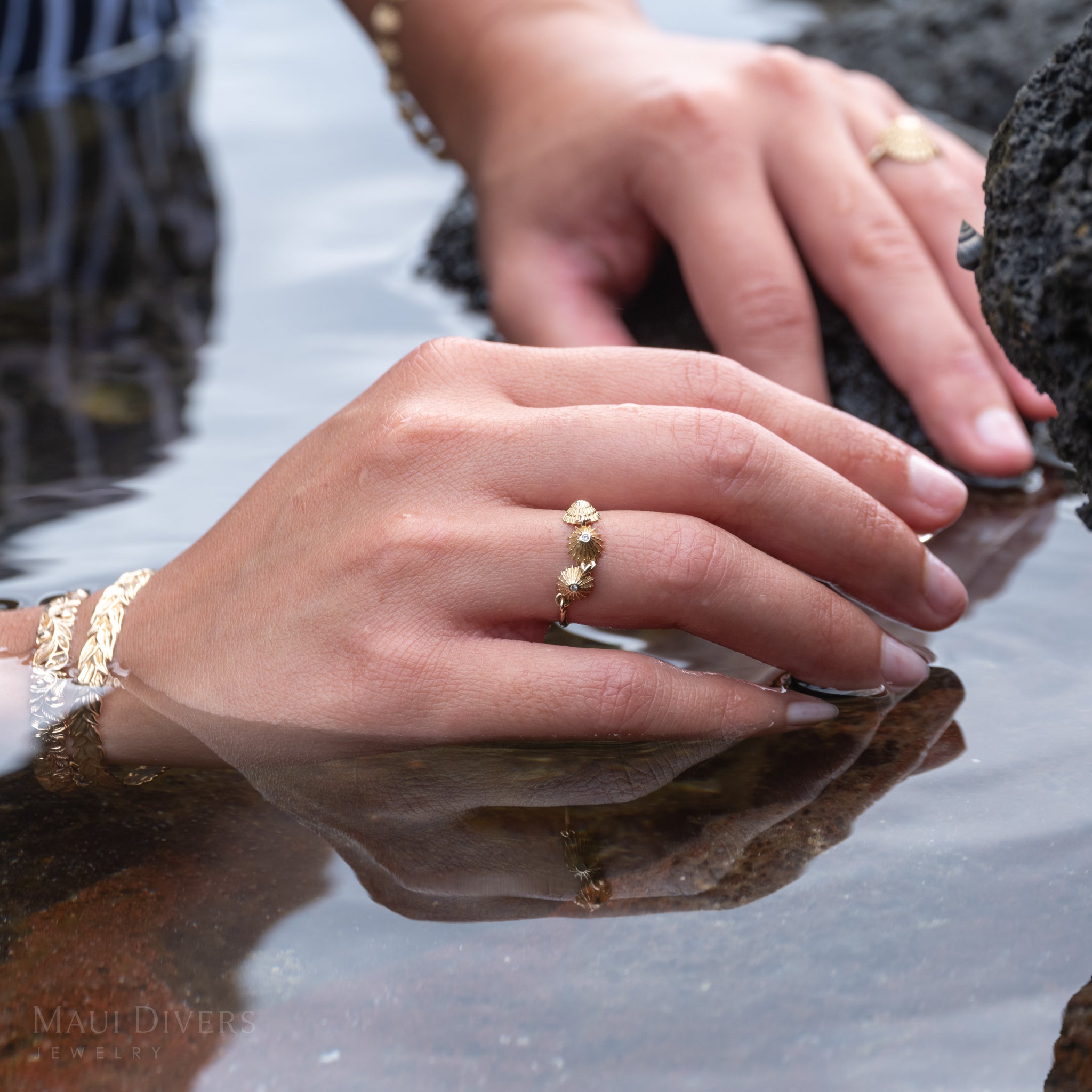 ʻOpihi Diamond Ring in Gold - 6mm