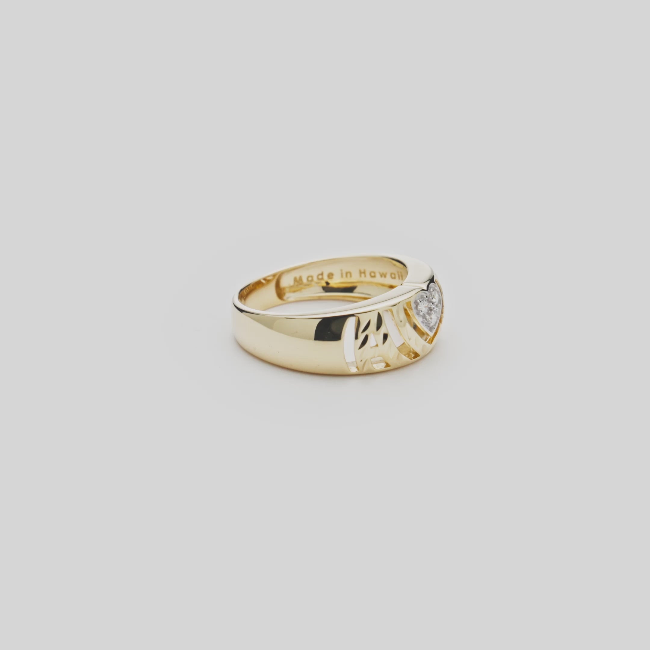 Video of the 8mm Aloha Heart Ring in Gold with Diamonds turning on a white background