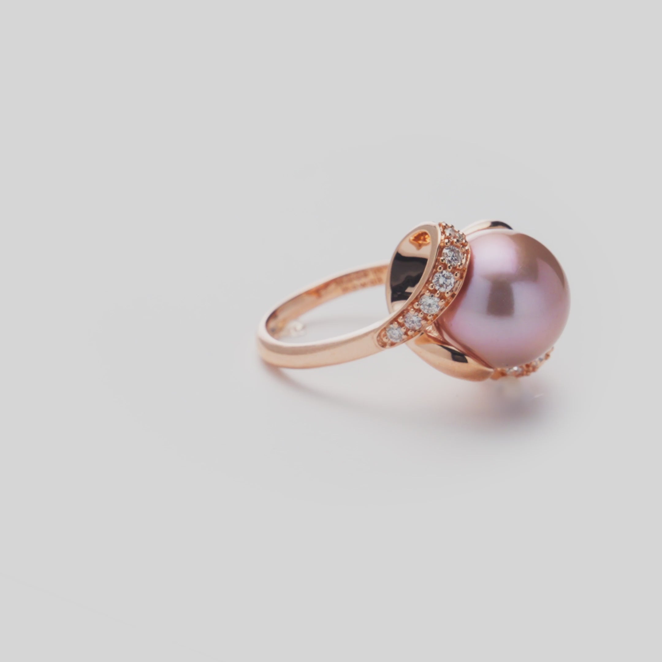 Video showcasing the Freshwater Lilac Pearl Ring in 14k Rose Gold with Diamonds