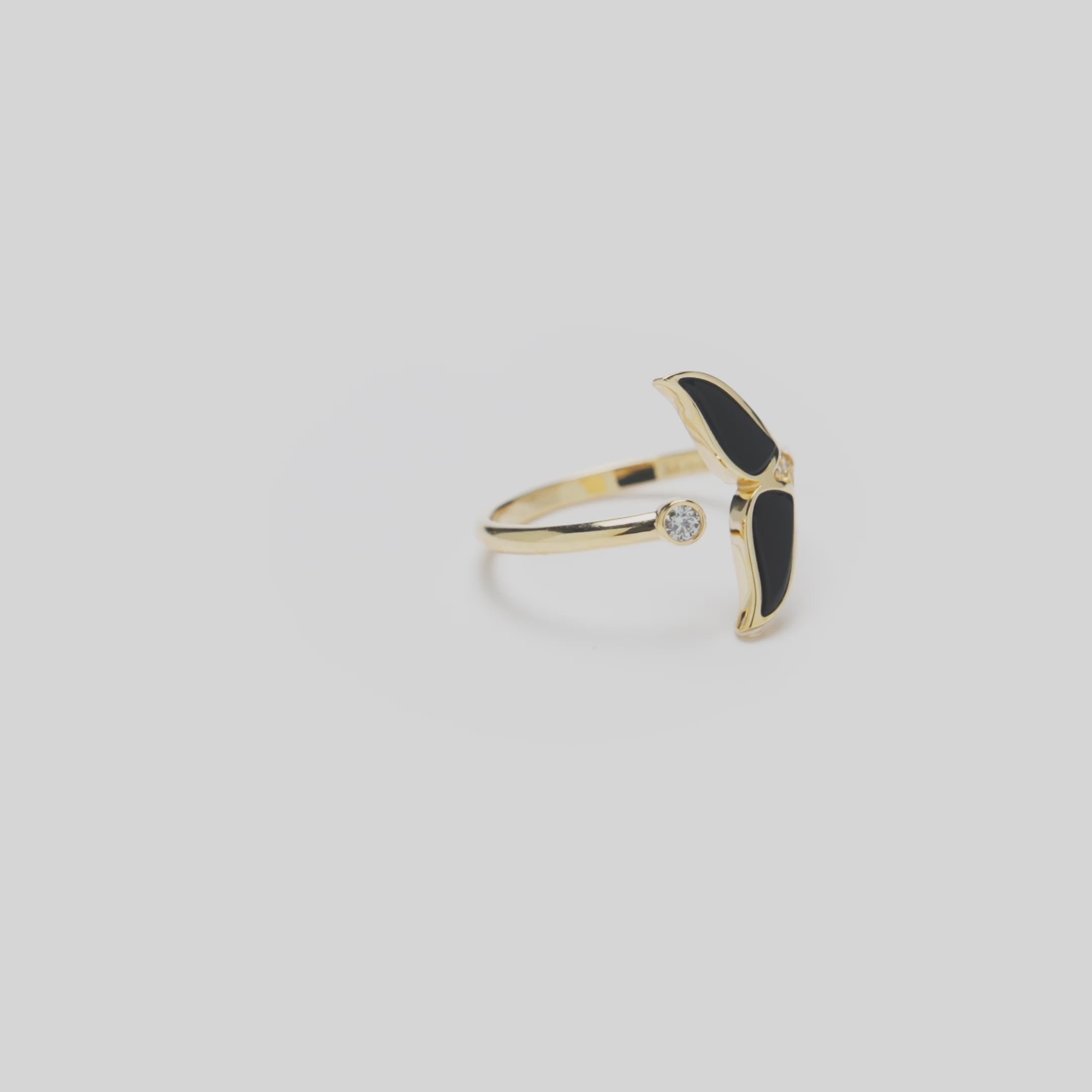 Whale Tail Hawaiian Black Coral Ring in Gold with Diamonds - 15mm