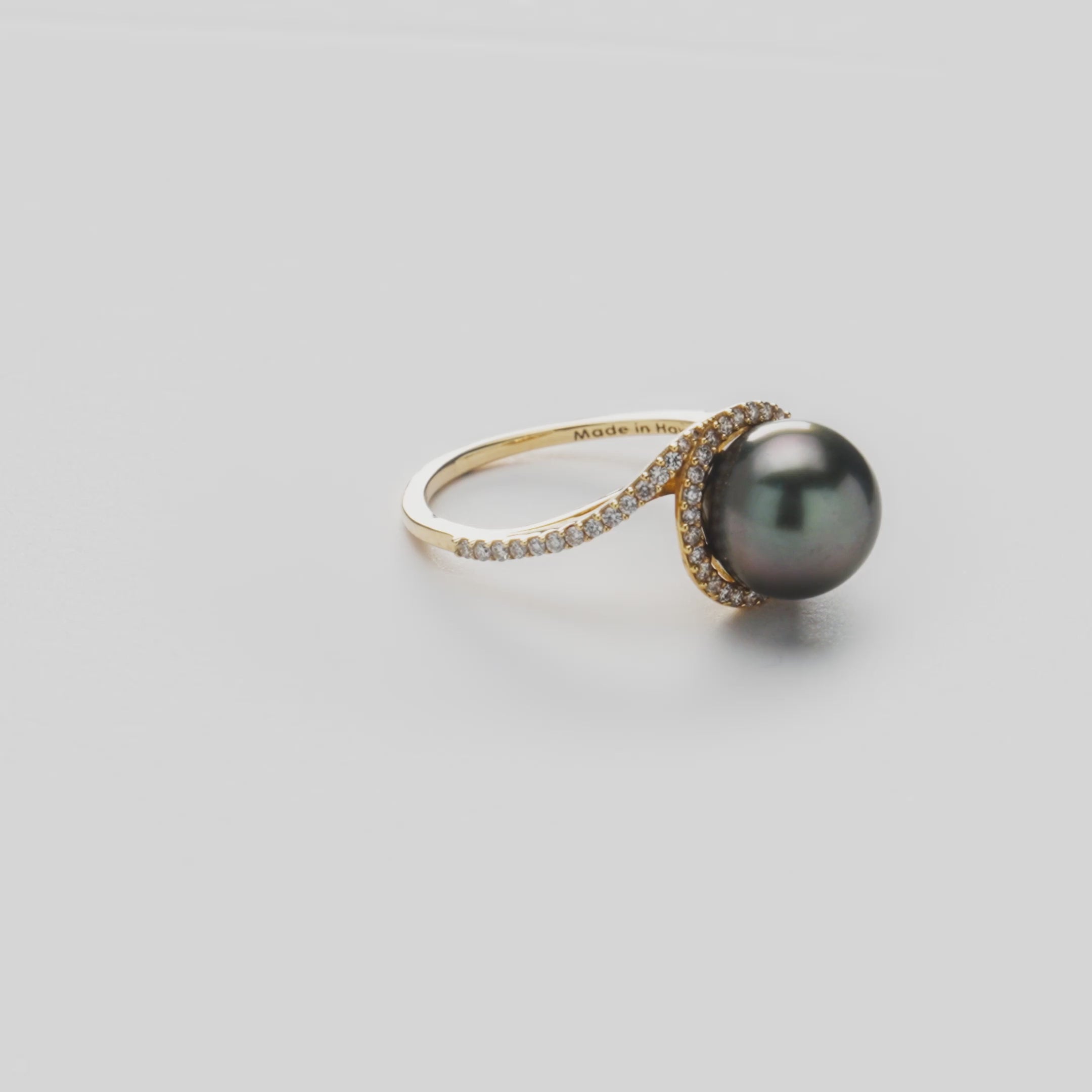 Tahitian Black Pearl Diamond Halo Ring in Yellow Gold - 006-14403