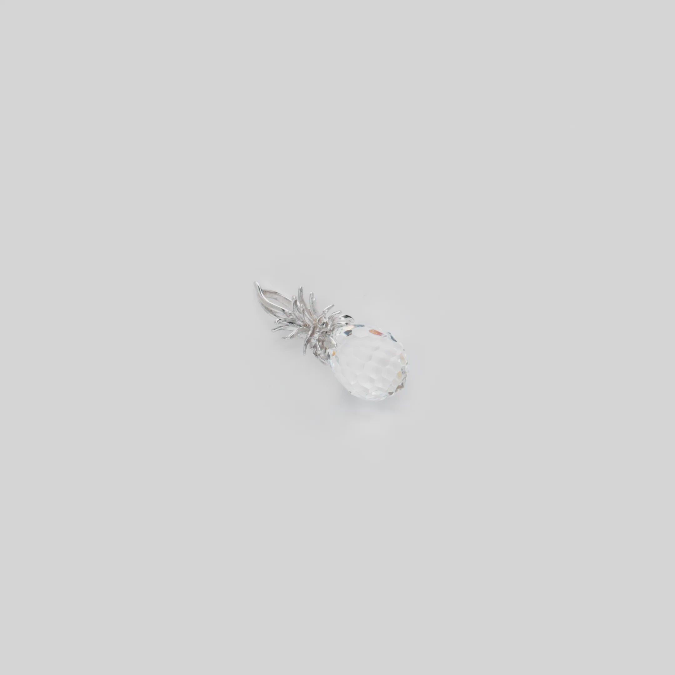 Video showcasing the Crystal Pineapple Pendant in Sterling Silver