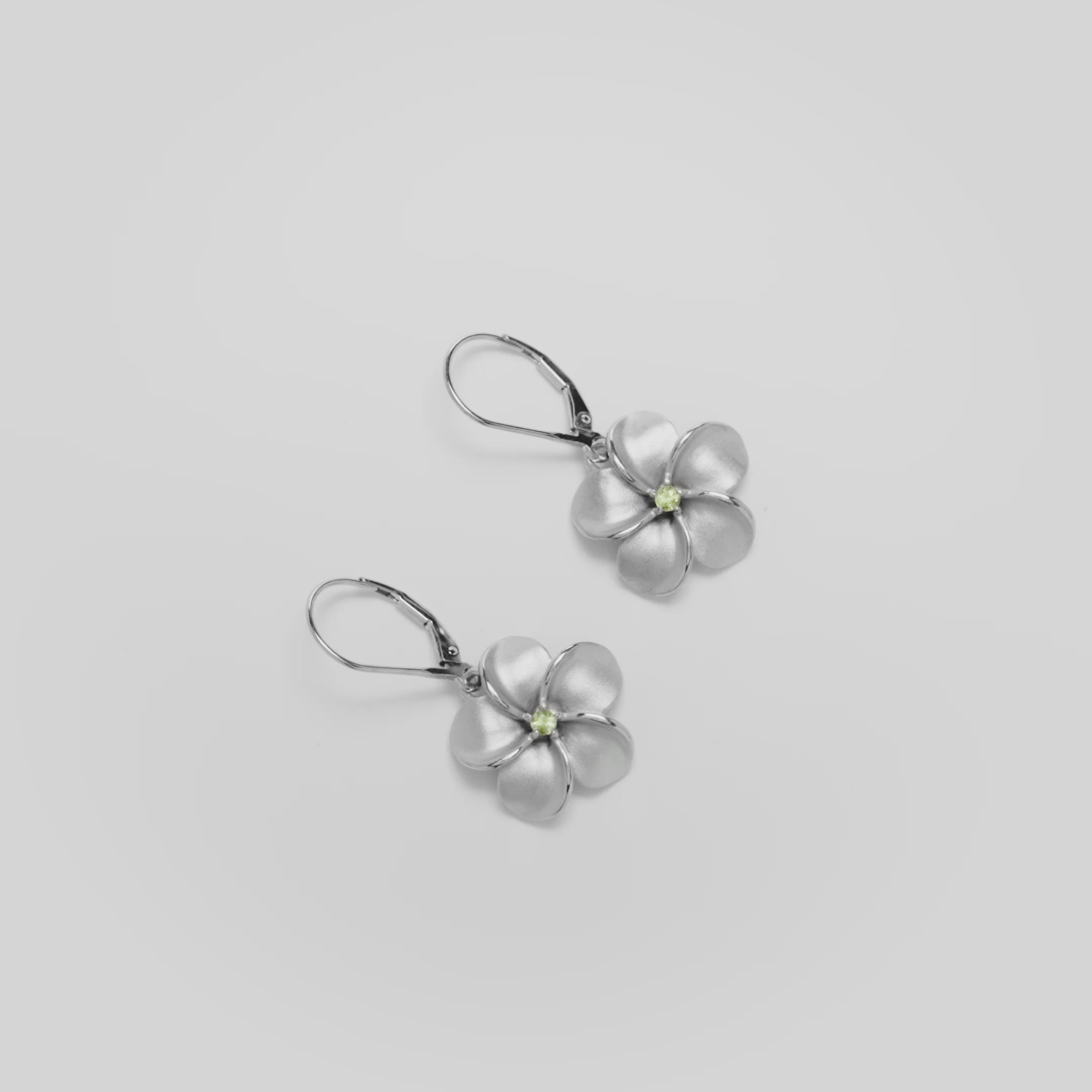 【常田大希】Pointlessjourny EAR RING SILVER Plumeria Peridot Leverback Earrings in Sterling Silver - 18mm
