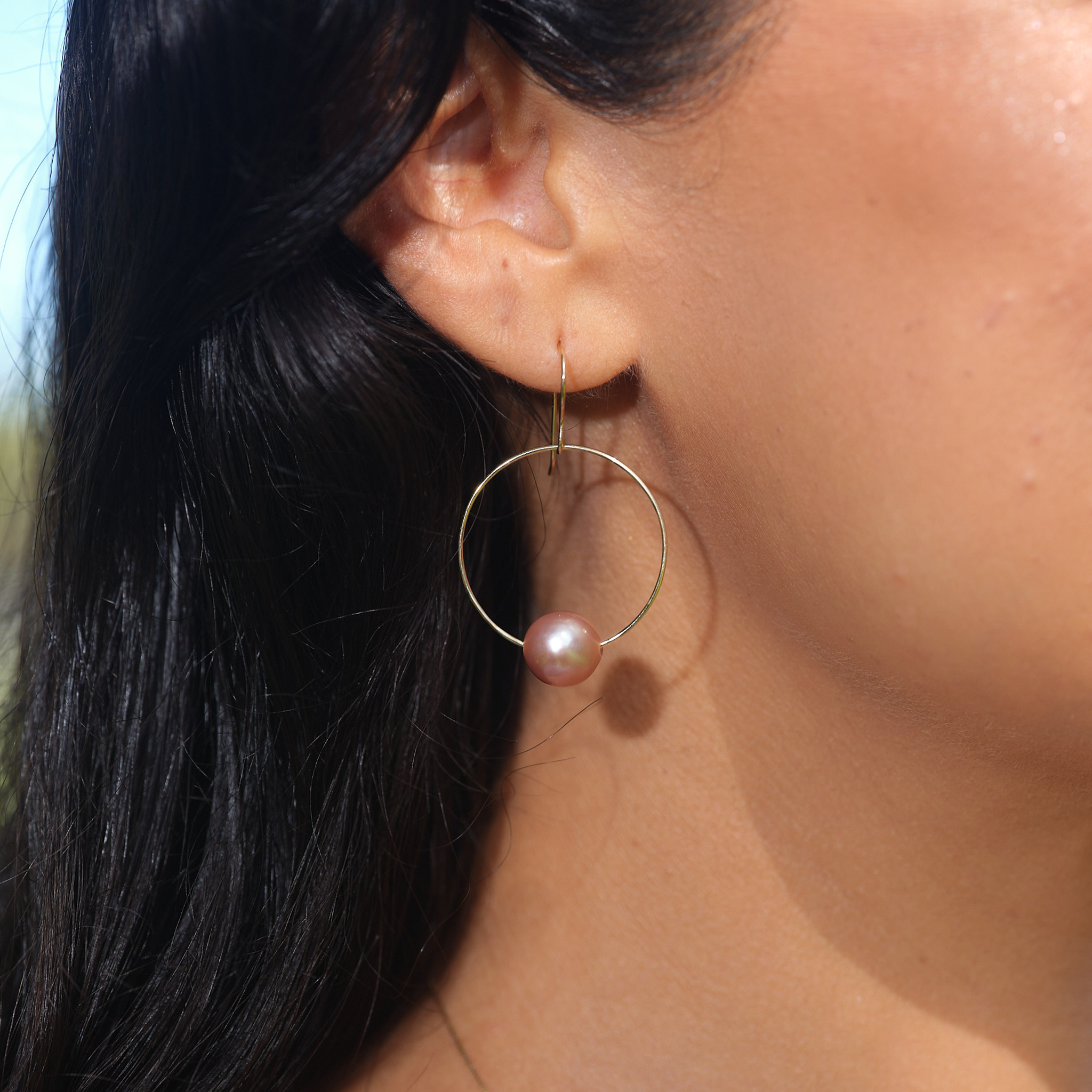 Lila Süßwasserperlen-Ohrringe in Gold - 9-10 mm