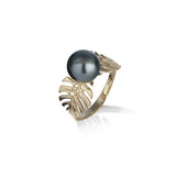 Monstera Tahitian Black Pearl Ring in Gold - 8-9mm - Maui Divers Jewelry