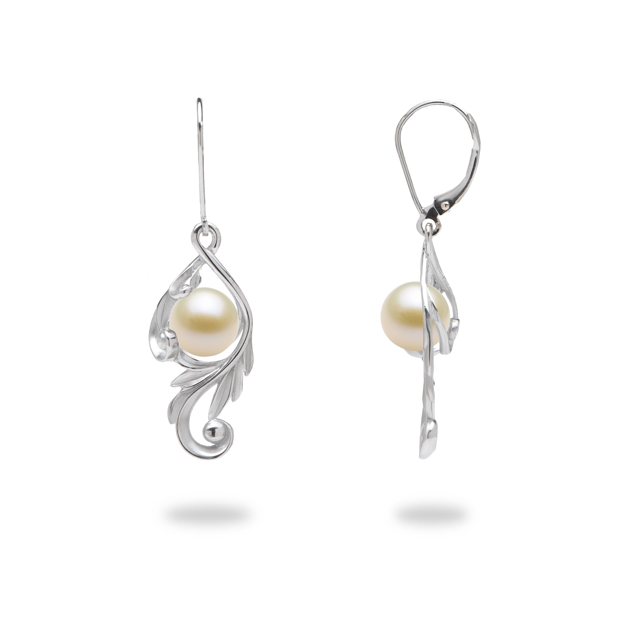 Choisissez une boucle d'oreilles de défilement perle maile en or blanc