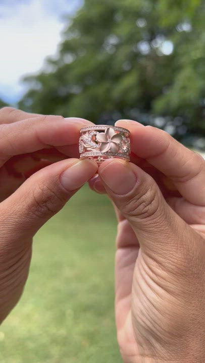 Hawaiian Heirloom Plumeria Engagement Ring i rose guld med diamanter – Maui