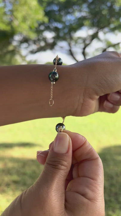 Tahitian Black Pearl Bracelet in Gold - 9-10mm - Size 7.5-8" - Product Video
