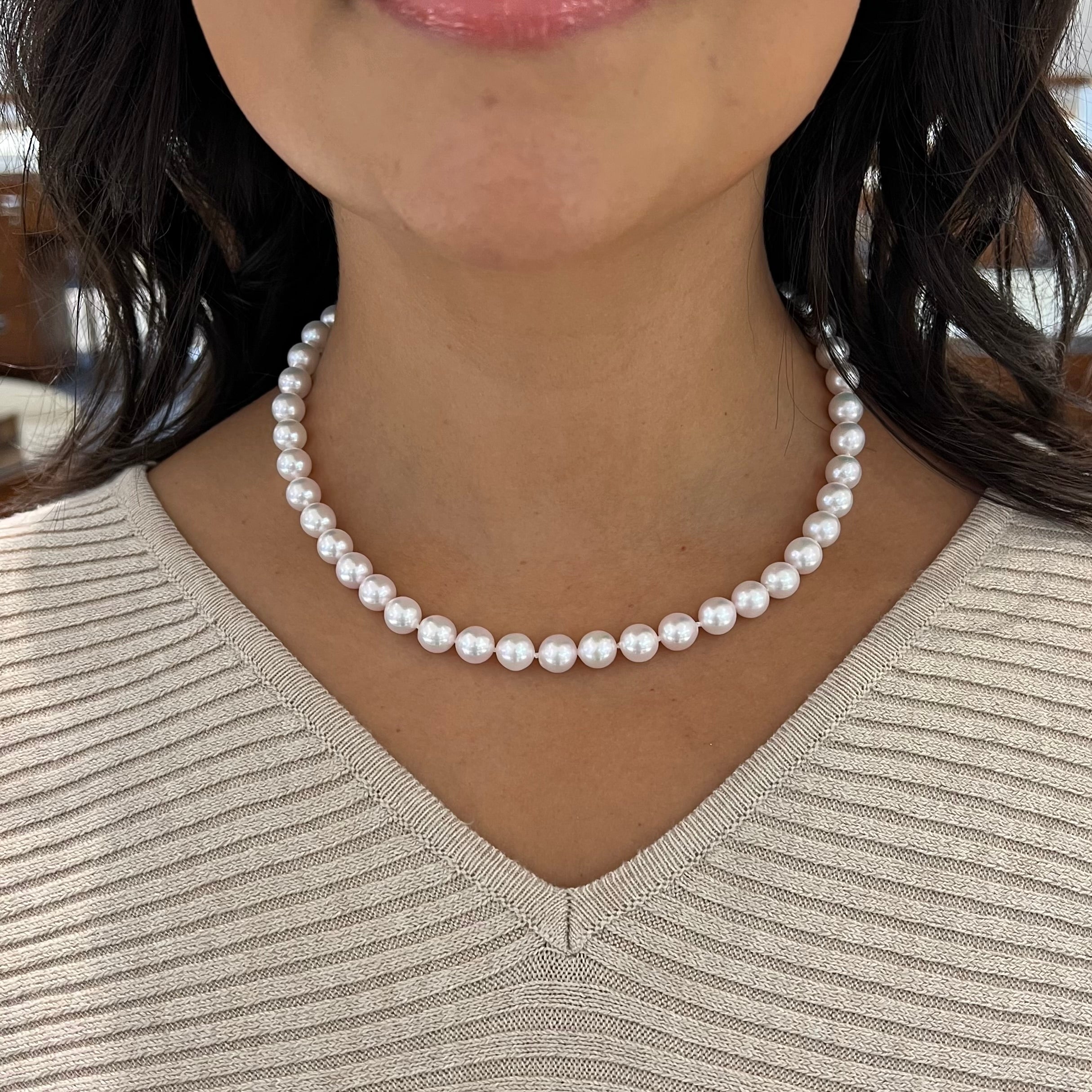 17-19" Akoya White Pearl Strand with White Gold Clasp - 8.5-9.5mm