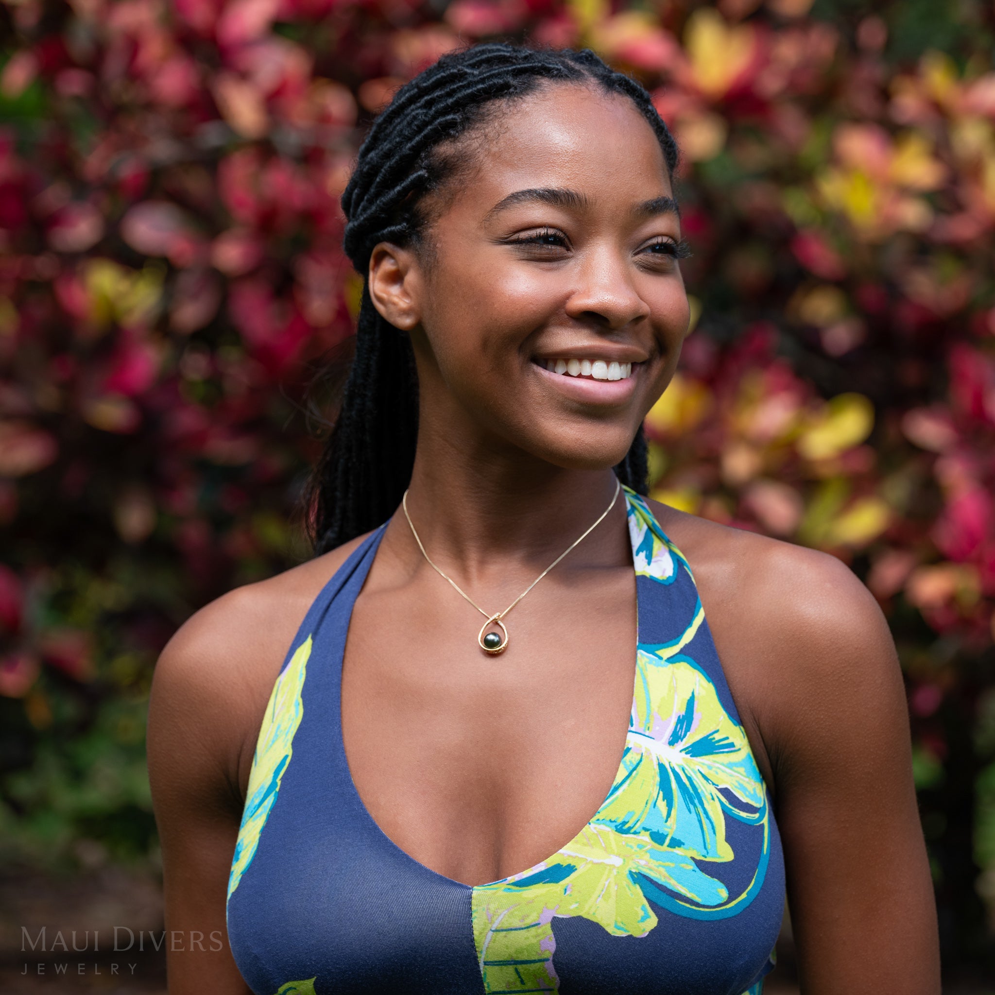 ティアドロップ タヒチアン ブラック パール ペンダント ダイヤモンド ゴールド 10-11mm