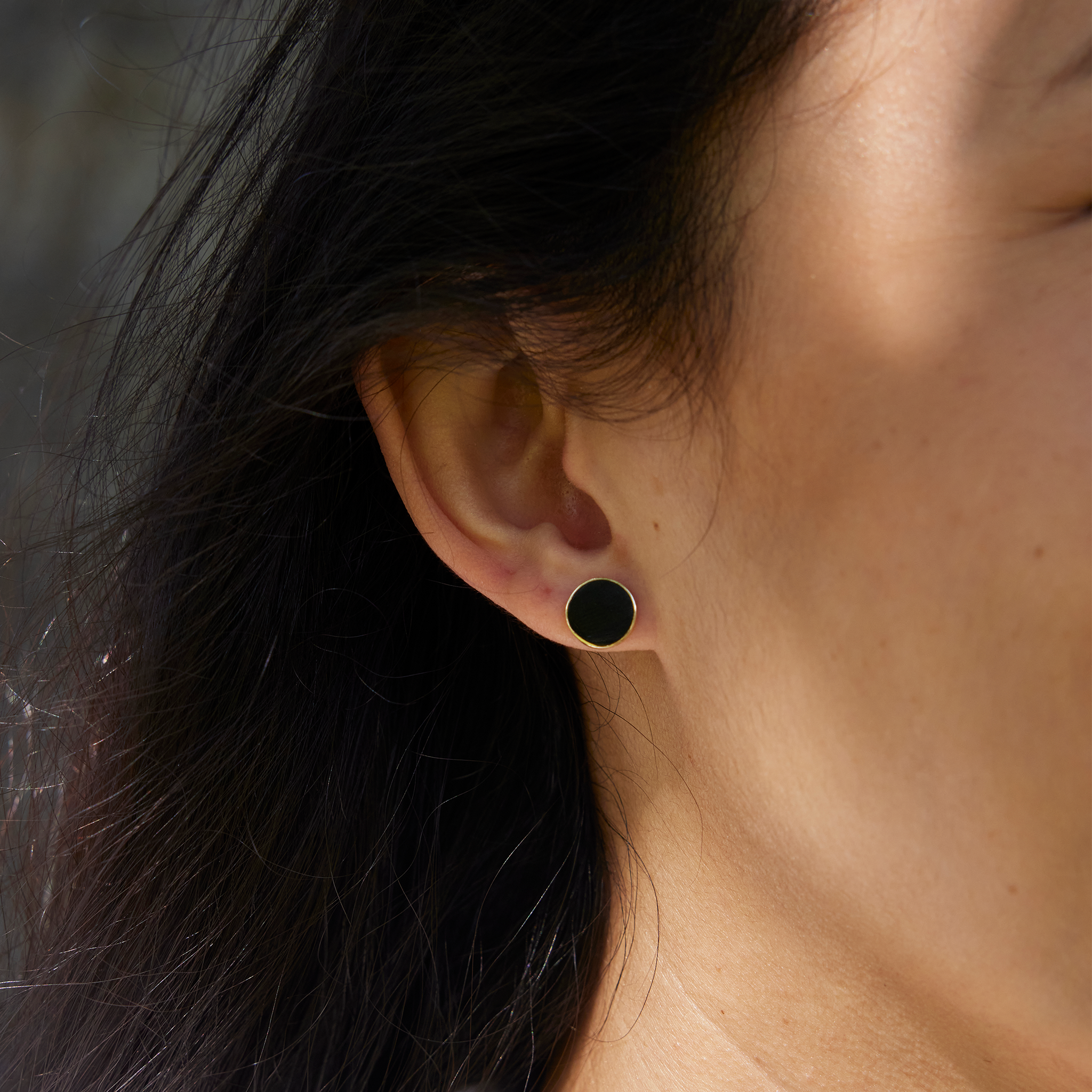 Eclipse Black Coral Earrings in Gold - 10mm