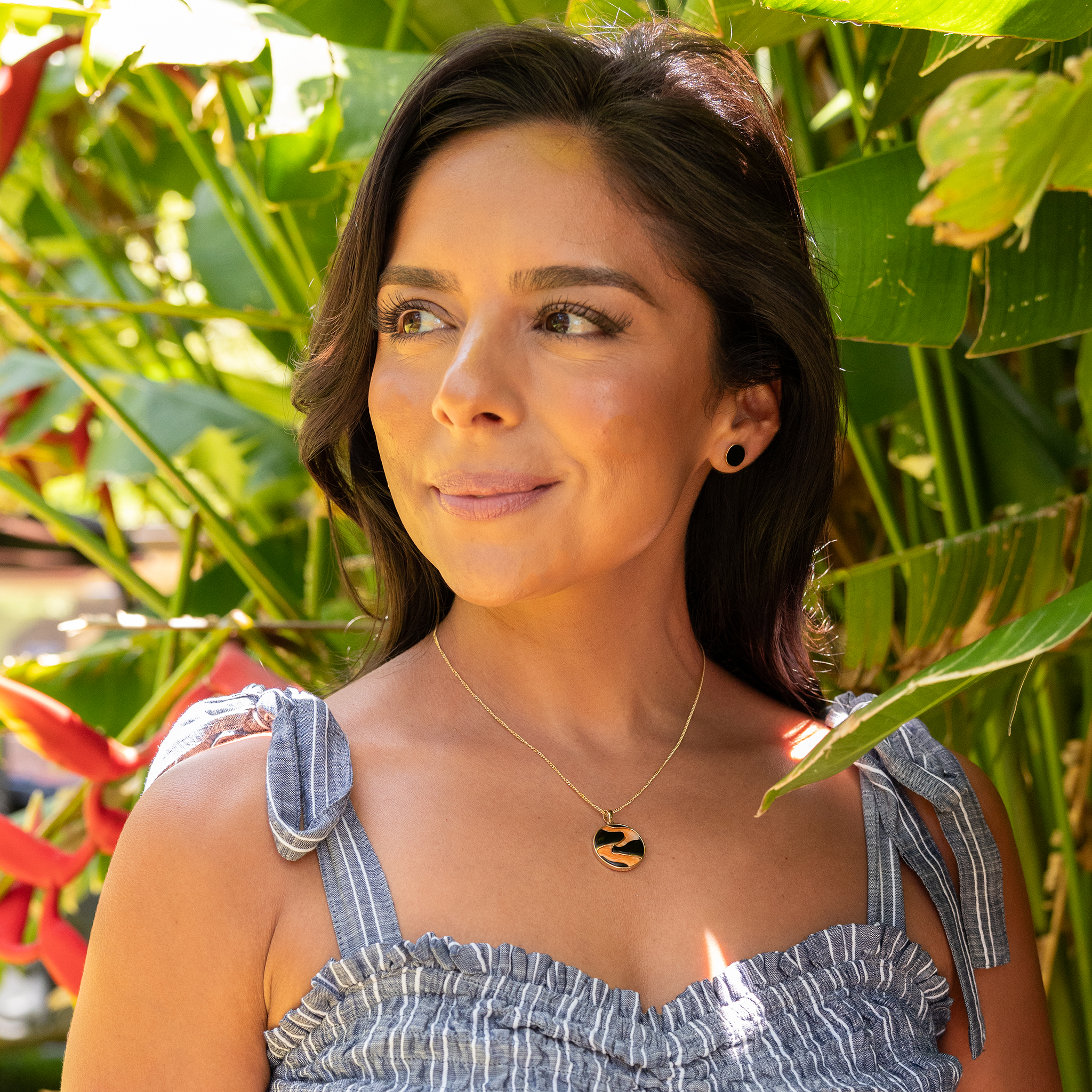 Eclipse Black Coral Earrings in Gold - 10mm