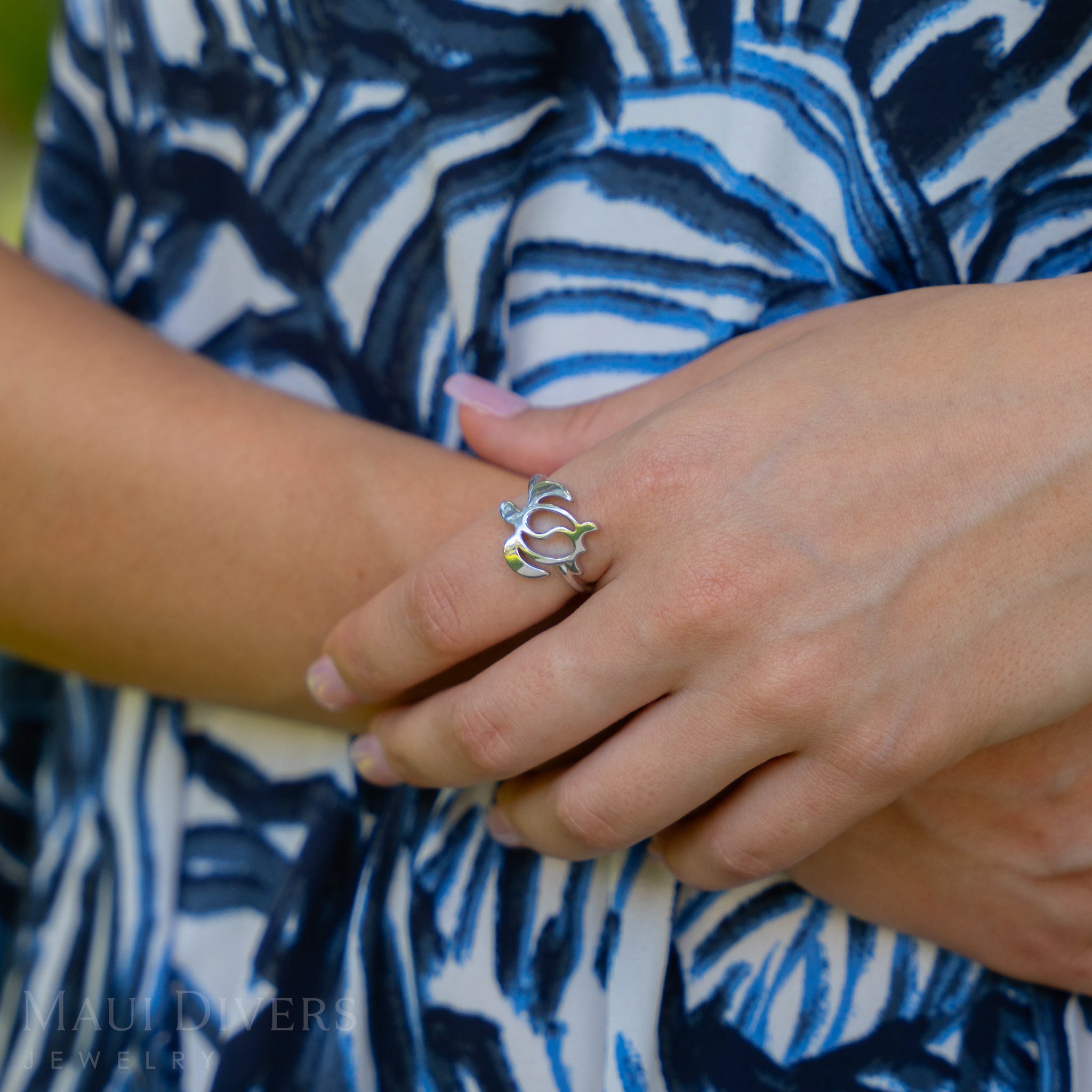 Honu Yin Yang Ring in Sterling Silver - 15mm
