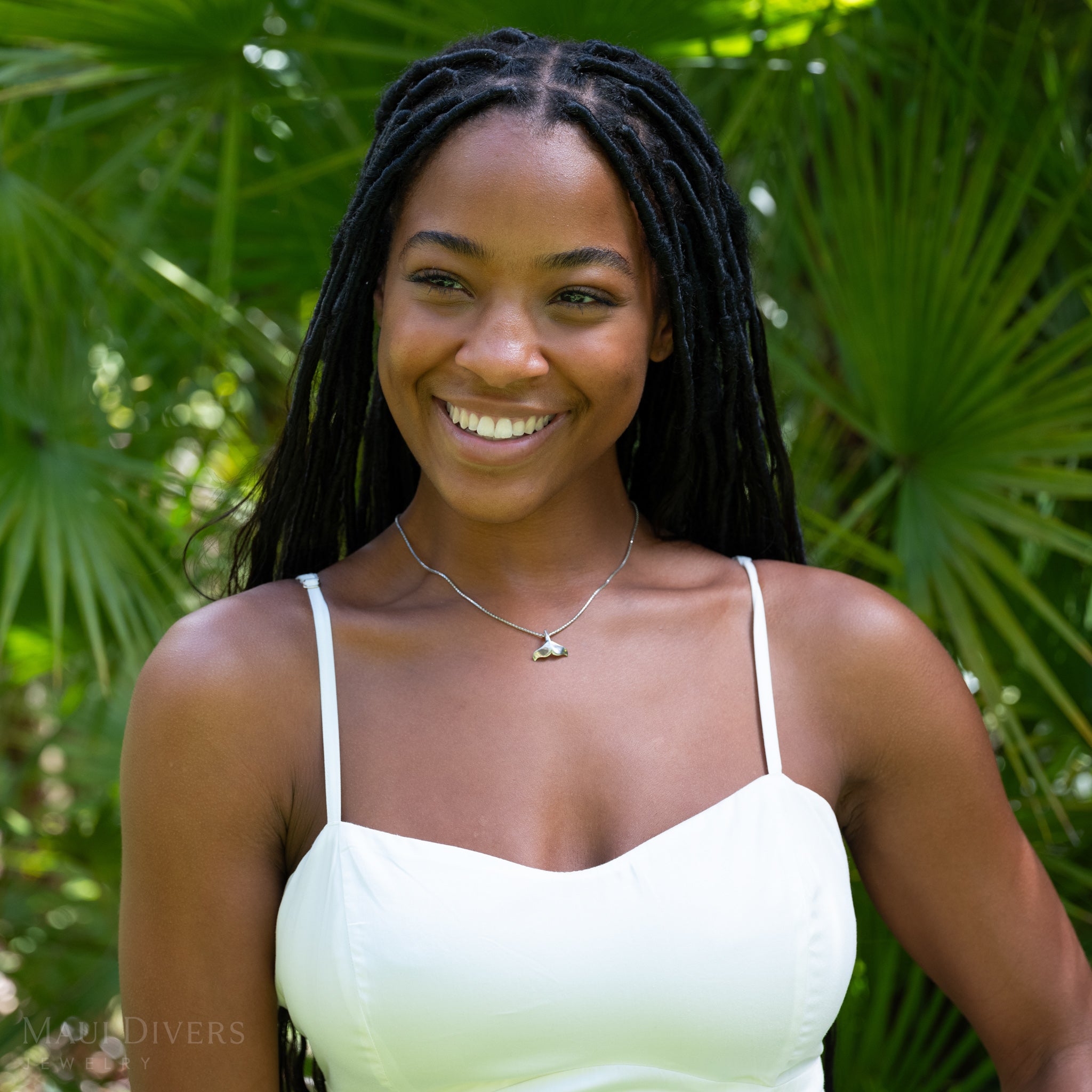 Whale Tail Pendant in Sterling Silver - 16mm