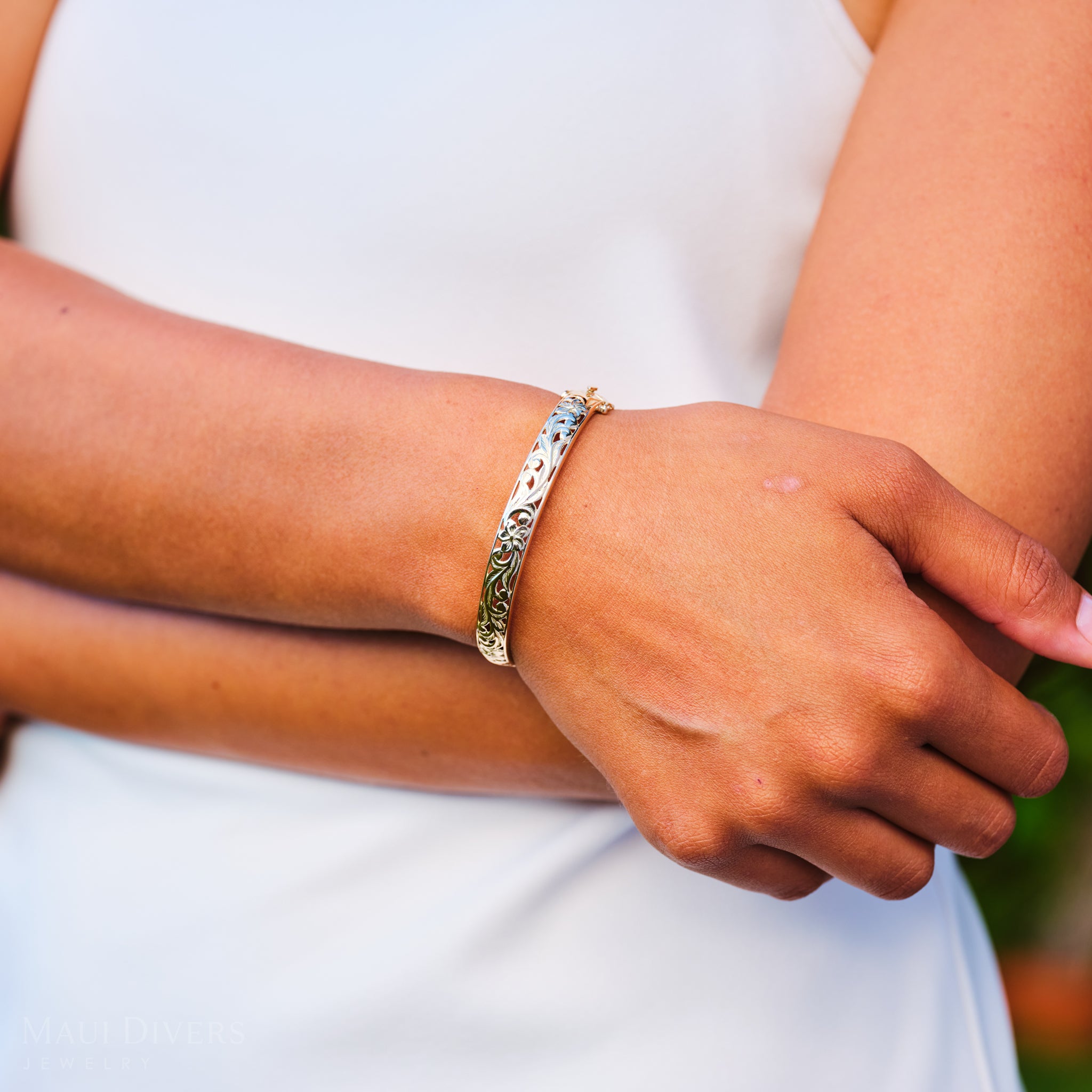 プルメリア ヒンジ・ブレスレット ゴールド - 8mm