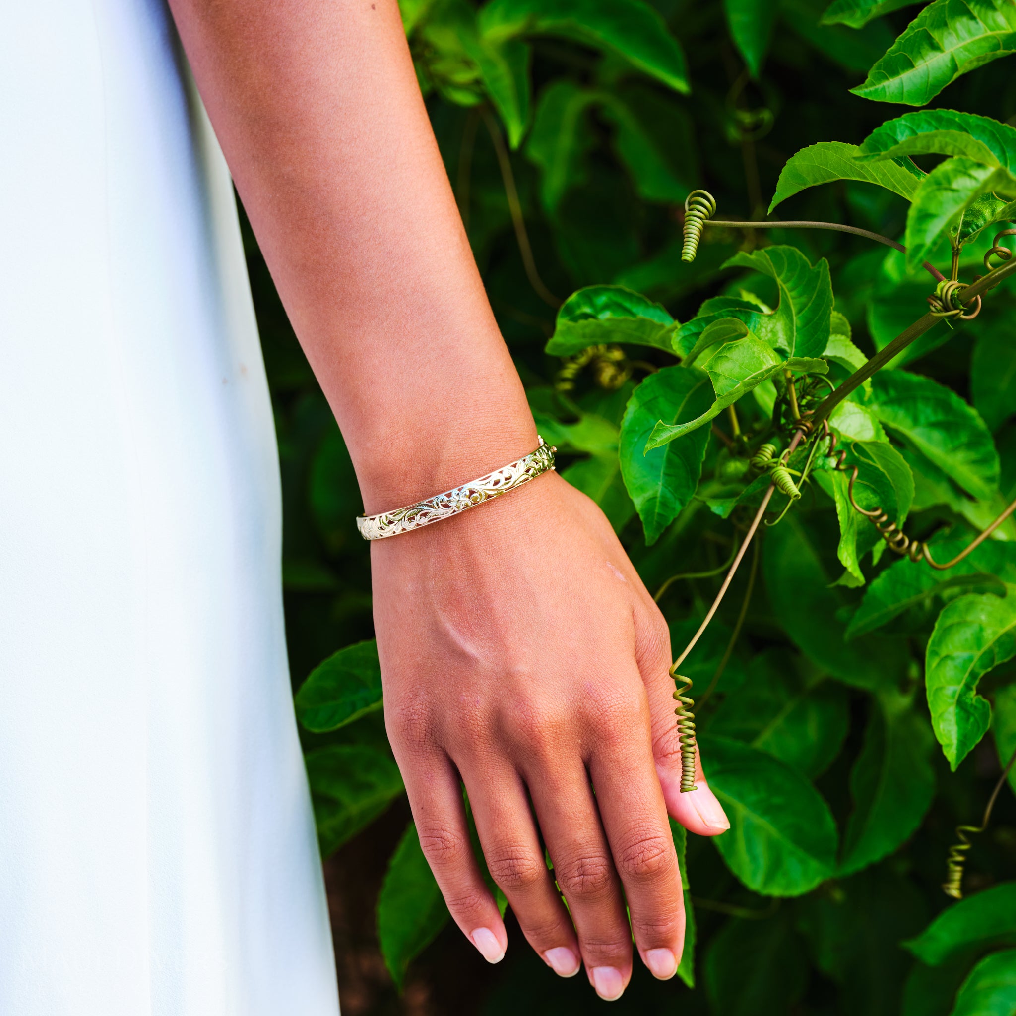 プルメリア ヒンジ・ブレスレット ゴールド - 8mm