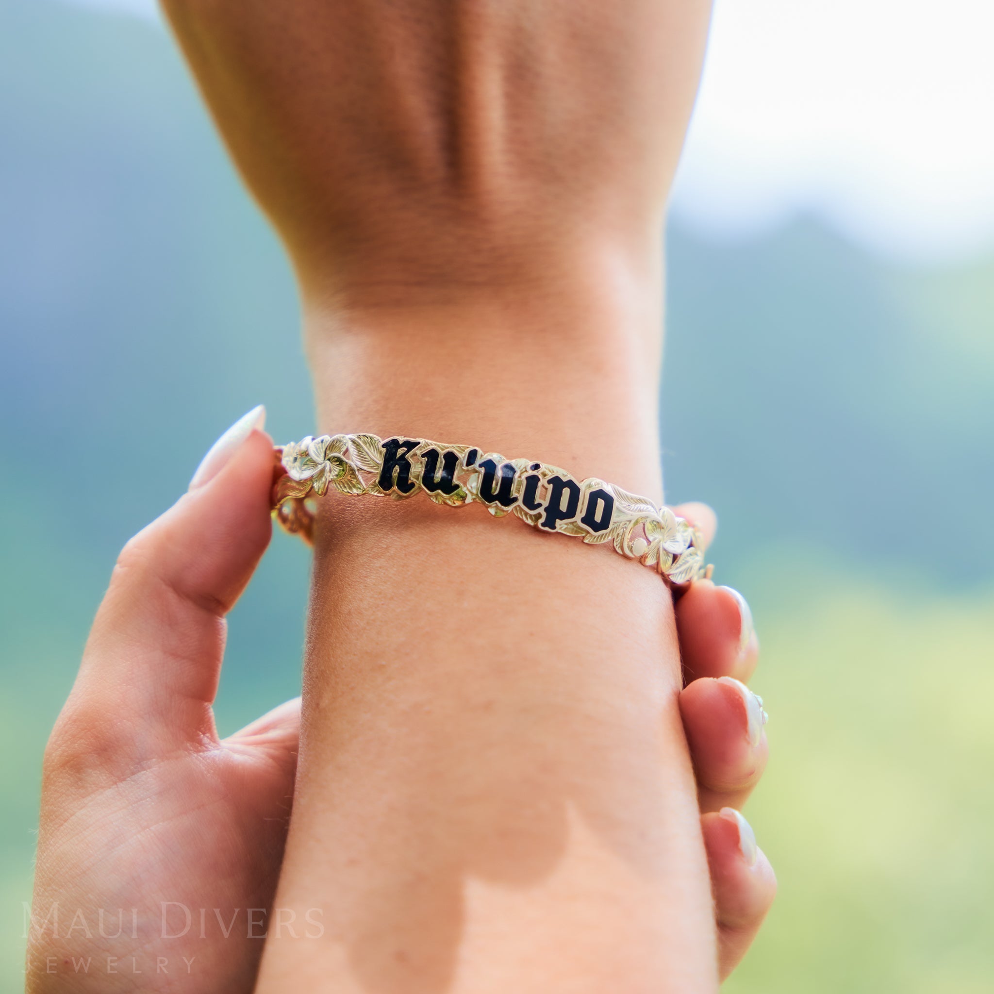 ハワイアン・エアルーム Kuʻuipo (Sweetheart)プルメリア ゴールド - 10mm