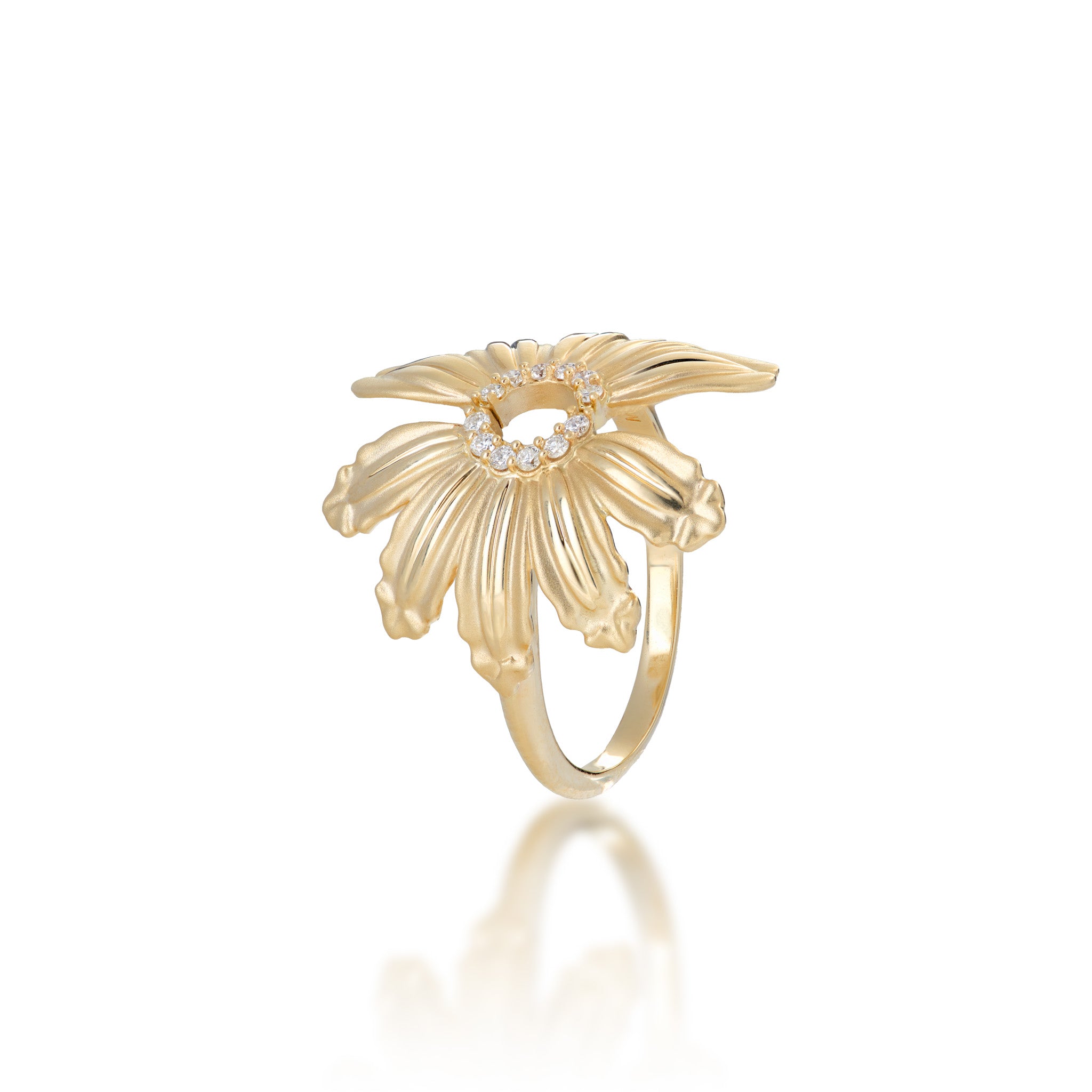 Beach & Mountain Naupaka Ring in Gold with Diamonds